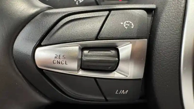 Bmw X1 xdrive 25e 220 ch bva6 — photo 31