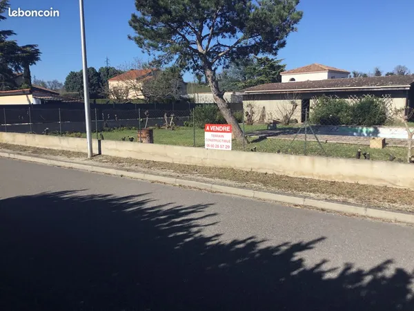 Terrain de 730 m2