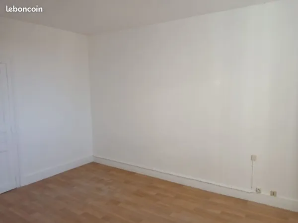 T2 - 45 m² - Vierzon - 400 charges comprises