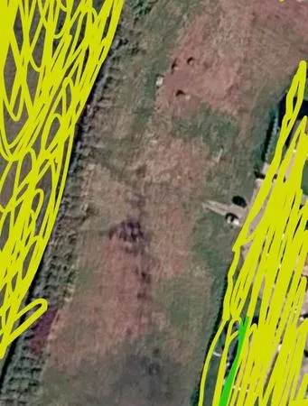 Terrain constructible 700m2 + 9000m2 environ non constructible