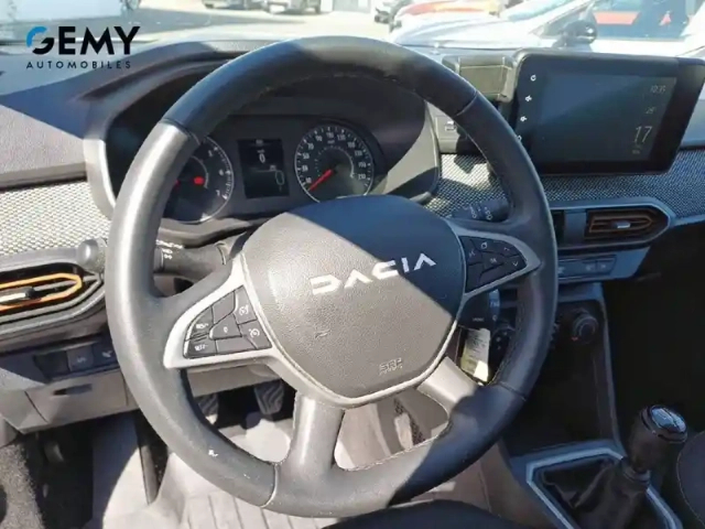 Dacia Sandero eco-g 100 — photo 13