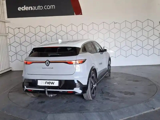 Renault Megane e-tech ev60 220 ch super charge — photo 59