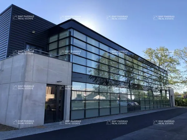 Local d'activité 350 m²