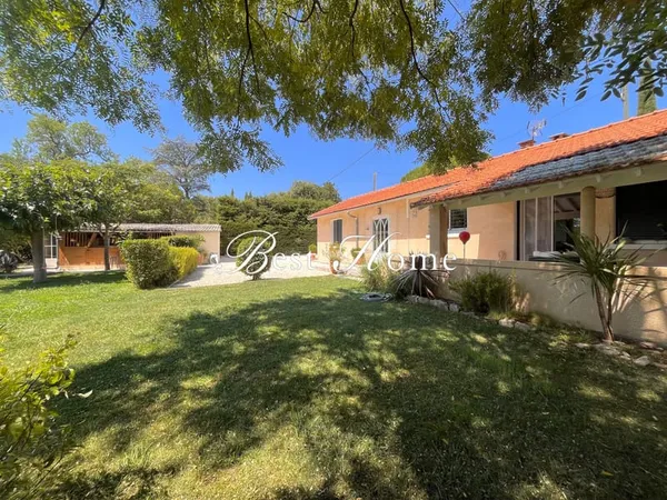 A VENDRE NÎMES Aux portes de Vacquerolles, Une maison ple