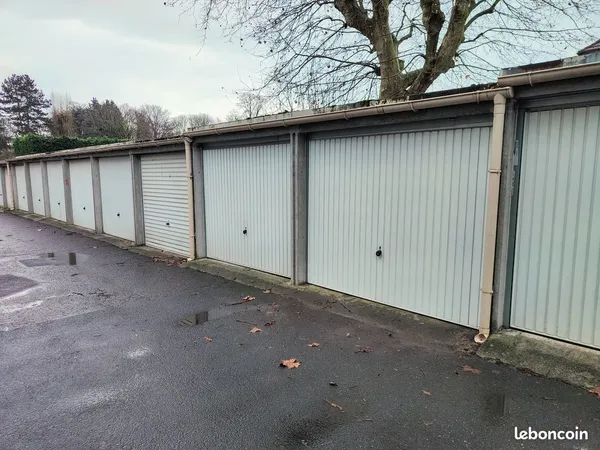 Location box / garage fermé - stockage pro & particulier