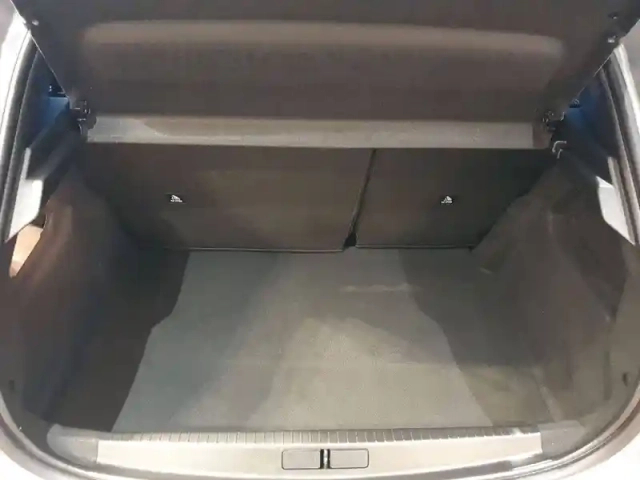 Peugeot 208 electrique 50 kwh 136ch — photo 5