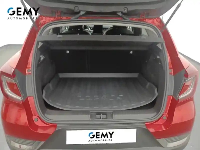 Renault Captur e-tech 145 - 21 — photo 21
