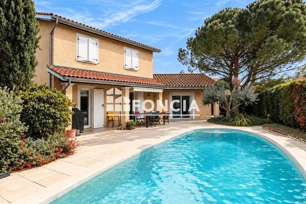 Maison 5 pièces 136 m²