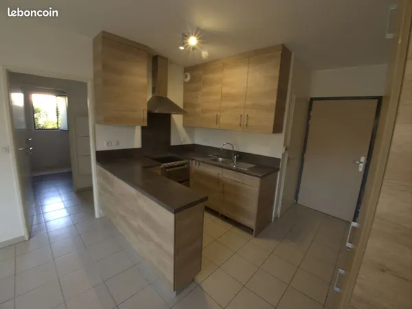 Appartement T3 50m2 rez-de-jardin, terrasse, jardin, parking - ALBI