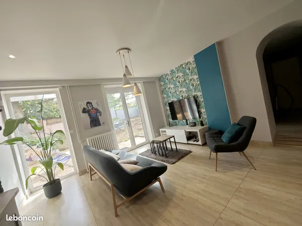 Appartement standing location meublée 3 pièces 90m² + cave 25m² avec jardin privatif