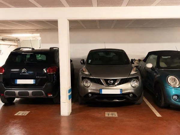 Location place de parking fermé