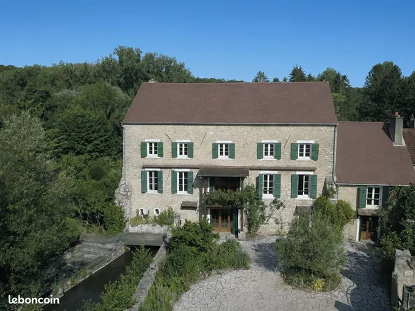 Moulin 11 pièces 374 m²
