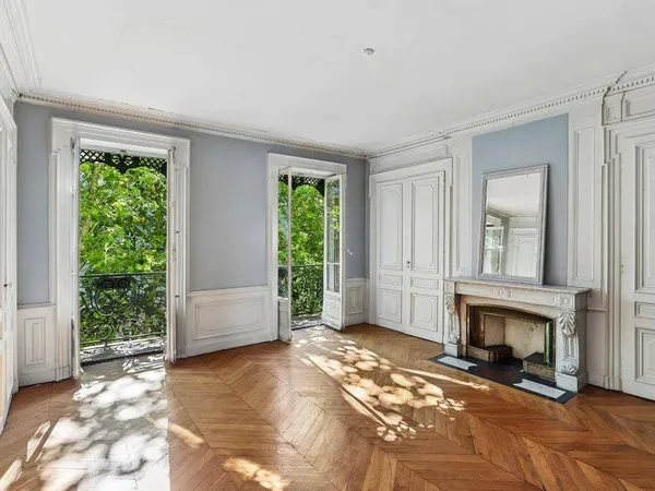 Appartement 6 pièces 176 m²