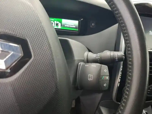 Renault Zoé zoe r90 — photo 29