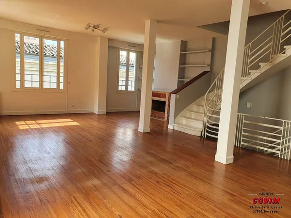 Maison 6 pièces 195 m²