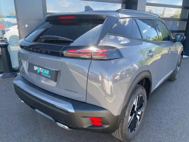 Peugeot 2008 hybrid 145 e-dcs6 — photo 13
