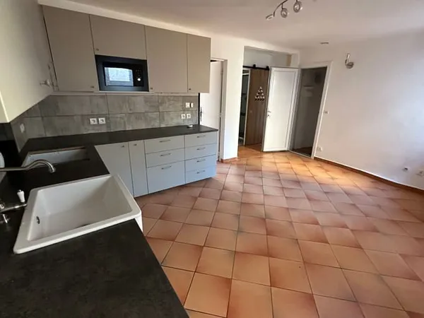Appartement 3 pièces 42 m²