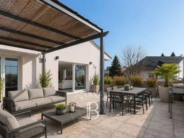 Appartement 8 pièces 237 m²