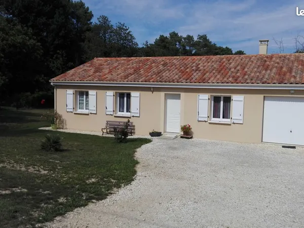 Maison T4 avec grand jardin et garage