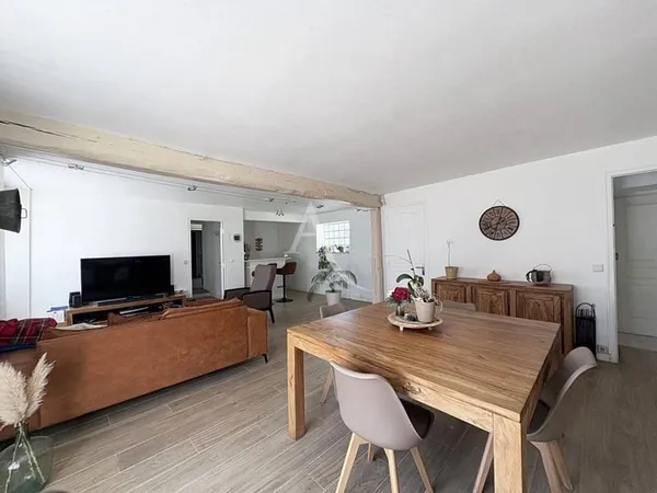 Maison 6 pièces 183 m²