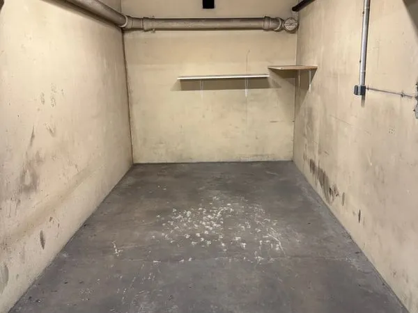 Parking/Box 75009