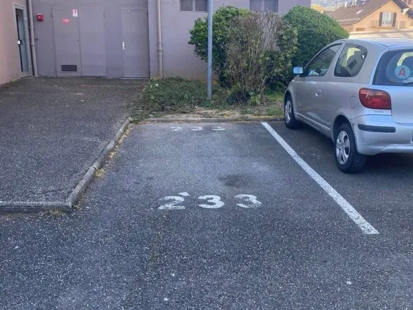 Parking 9 m²