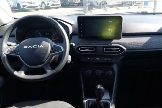 Dacia Sandero tce 90 — photo 9