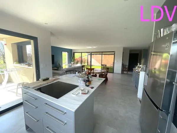 Maison 4 pièces 180 m²