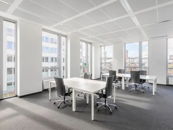 Bureau meublé à louer à Poitiers, Futuroscope Vienne pour 5 personnes, avec tout inclus