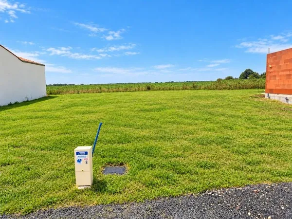 Terrain 350 m²