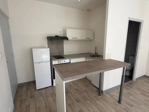 Studio refait à neuf en centre-ville