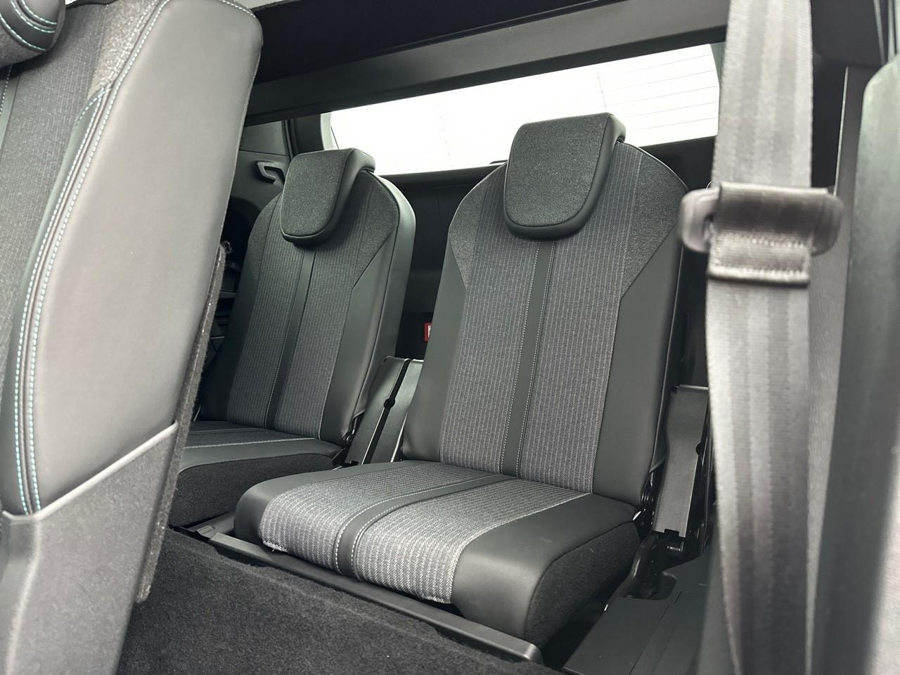Peugeot 5008 puretech 130ch s&s eat8 allure pack — photo 37