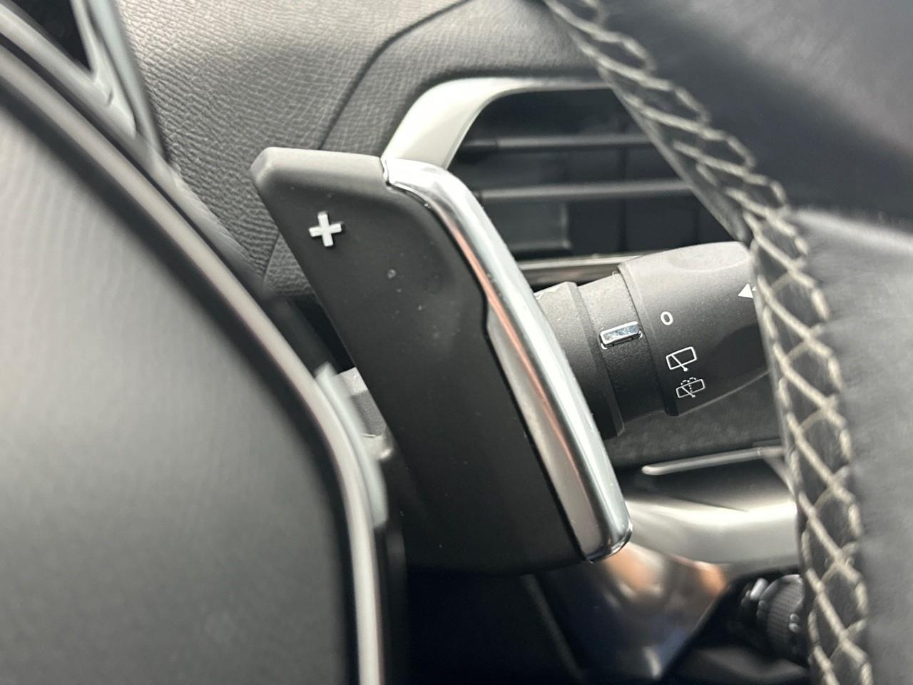 Peugeot 3008 puretech 130ch s&s eat8 allure pack — photo 18