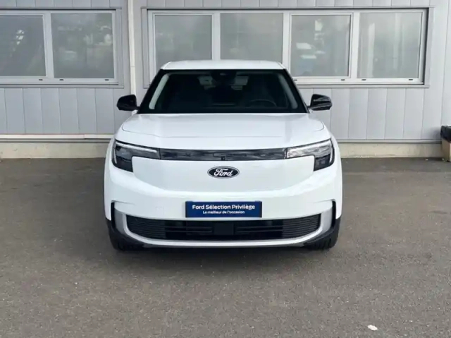 Ford Explorer 286ch extended range 79kwh pack premium rwd — photo 23