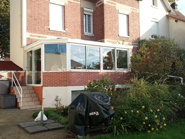Maison mitoyenne d'un seul côté avec beau jardin - Le Havre, quartier de Graville