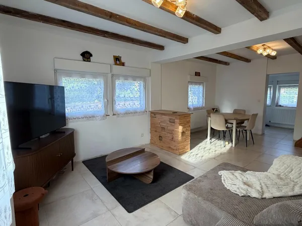 Maison individuelle 4 chambres,garage,jardin