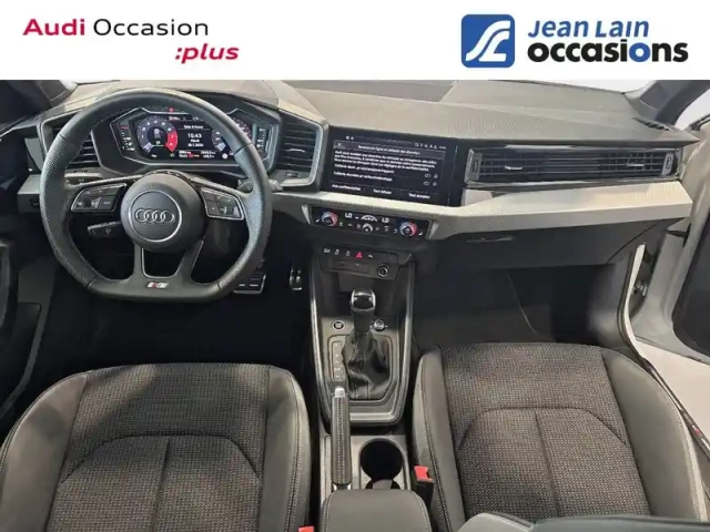 Audi A1 sportback 35 tfsi 150 ch s tronic 7 — photo 18