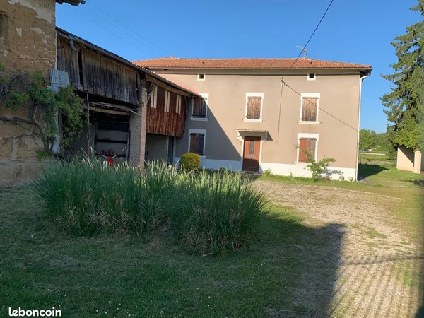Maison avec dependances