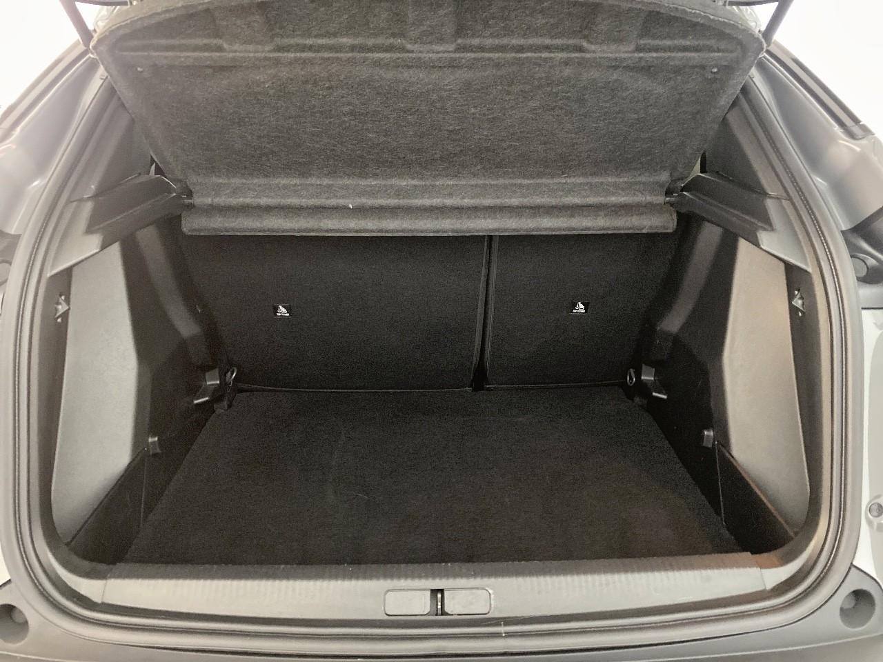 Peugeot 2008 hybrid 145 ch e-dcs6 allure — photo 6