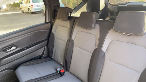 Dacia Jogger 1.6 140 Hybrid EDC - Extreme – 2023 – 44112 km – Hybride essence – Boîte Automatique — photo 31
