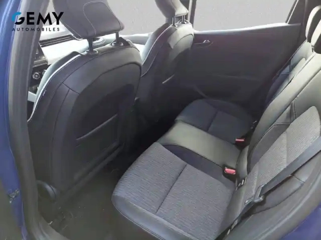 Renault Clio e-tech 140 - 21n — photo 10