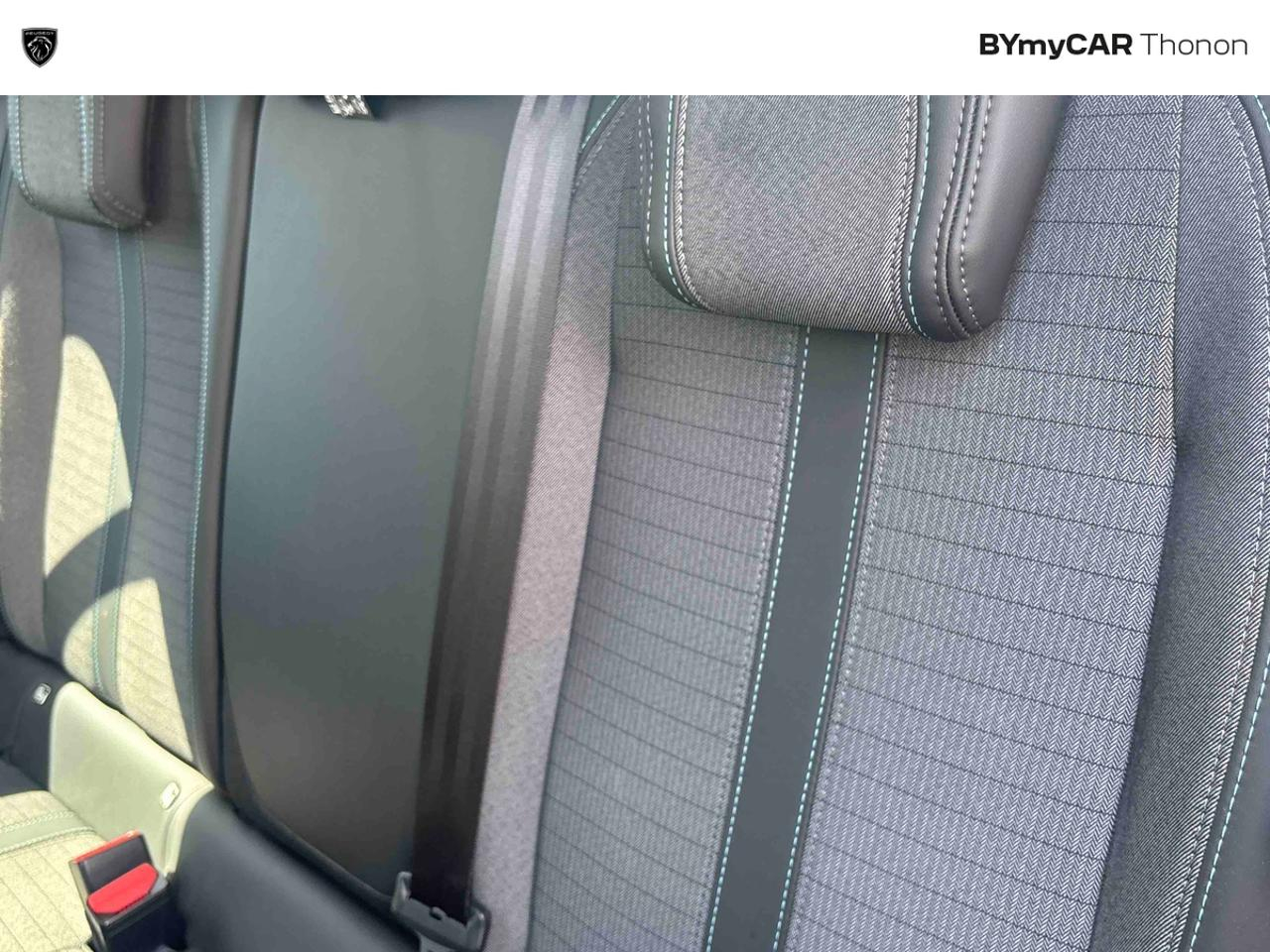 Peugeot 208 puretech 100 s&s bvm6 allure — photo 18