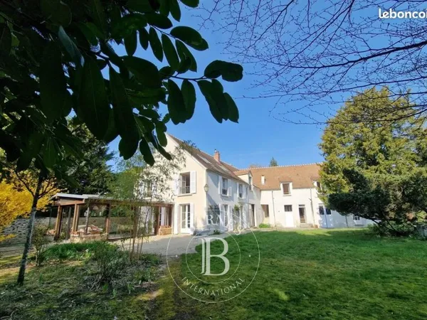 Maison 17 pièces 440 m²