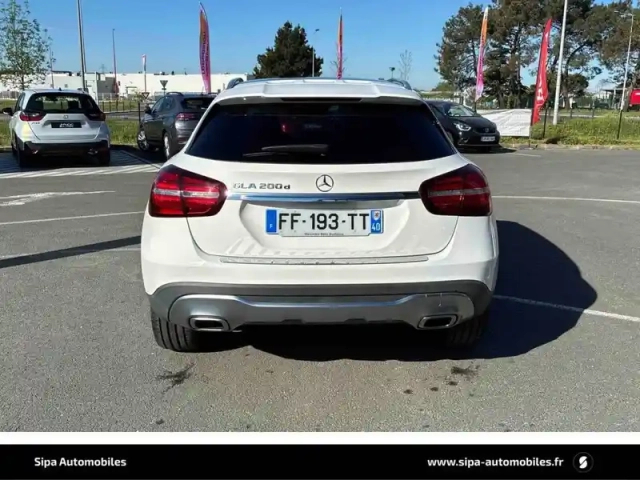 Mercedes Gla 200 d 7-g dct — photo 4