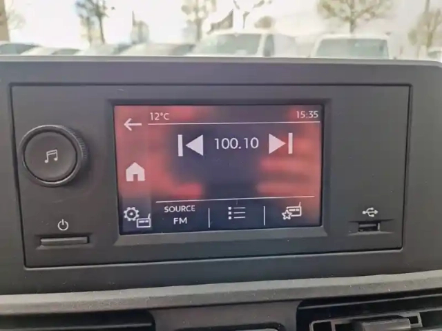 Citroën Berlingo e- taille m 136 ch 100 kwh automatique — photo 18
