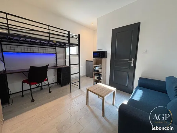 Studio 1 pièce 17 m²