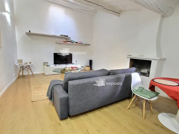 T2 Rue Bédarrides | Charme, calme et rentabilité au coeur du