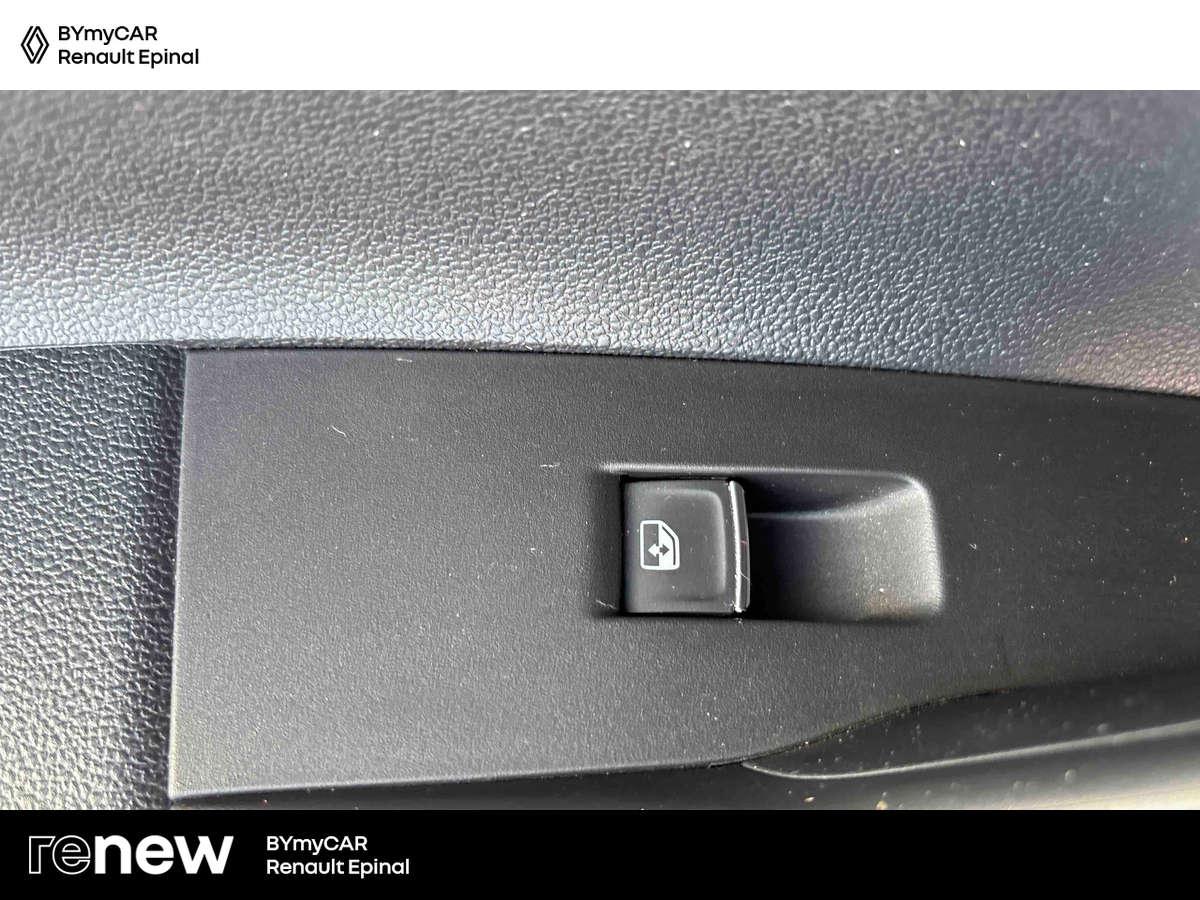 Volkswagen Taigo 1.0 TSI 110 DSG7 — photo 24