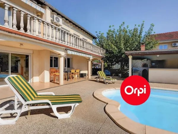 Maison 5 pièces 174 m²