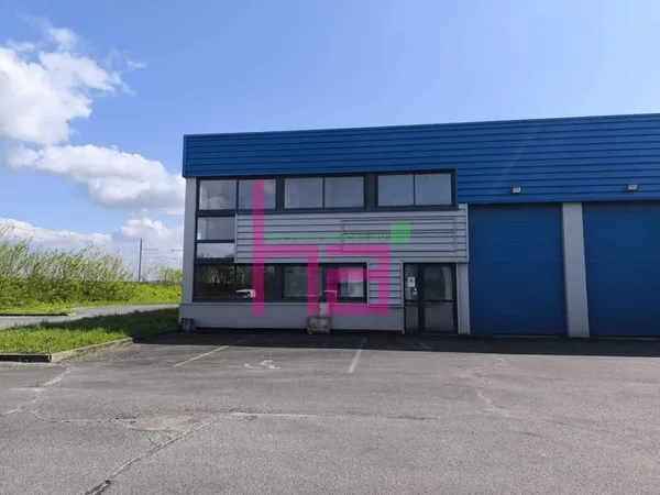Local d'activité 275 m²